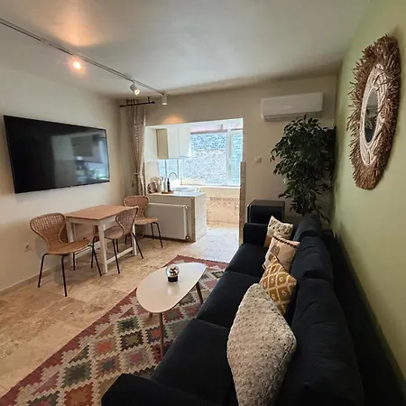 Boho Chic Apt With Fast Wi-Fi Ac And Smarttv Apartment Constanta