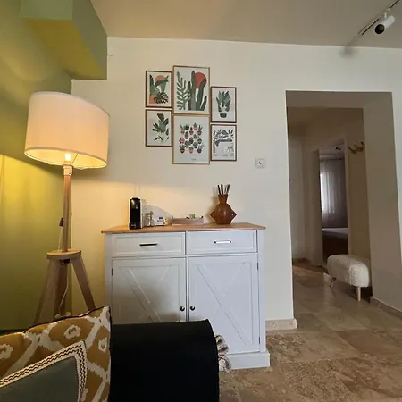 Boho Chic Apt With Fast Wi-Fi Ac And Smarttv