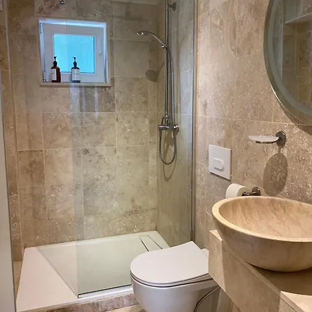 Boho Chic Apt With Fast Wi-Fi Ac And Smarttv